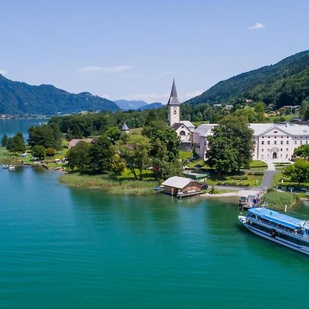 Gasthof Zur Post Ossiach Bagian luar foto