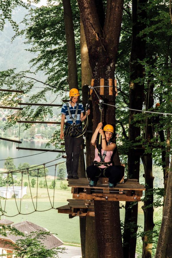 Gasthof Zur Post Ossiach Bagian luar foto
